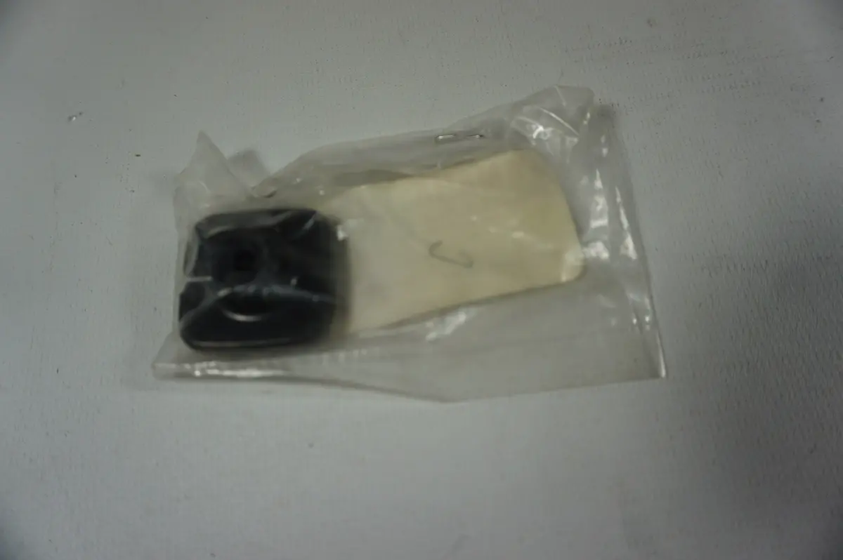 Yamaha Ew2-67243-00 Knob 1