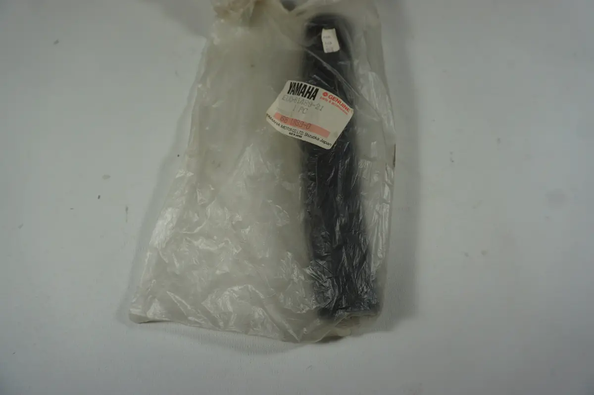 Yamaha Eu0-61489-21 Protect Tube 1