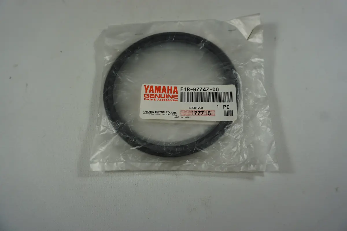 Yamaha F1b-67747-00 Seal 1