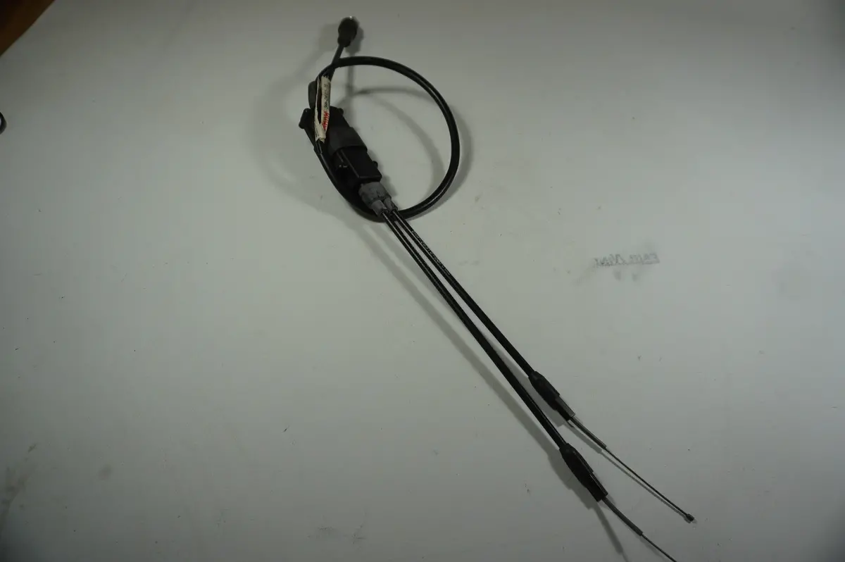 Yamaha 3Hn-26301-10 Throttle Cable 1