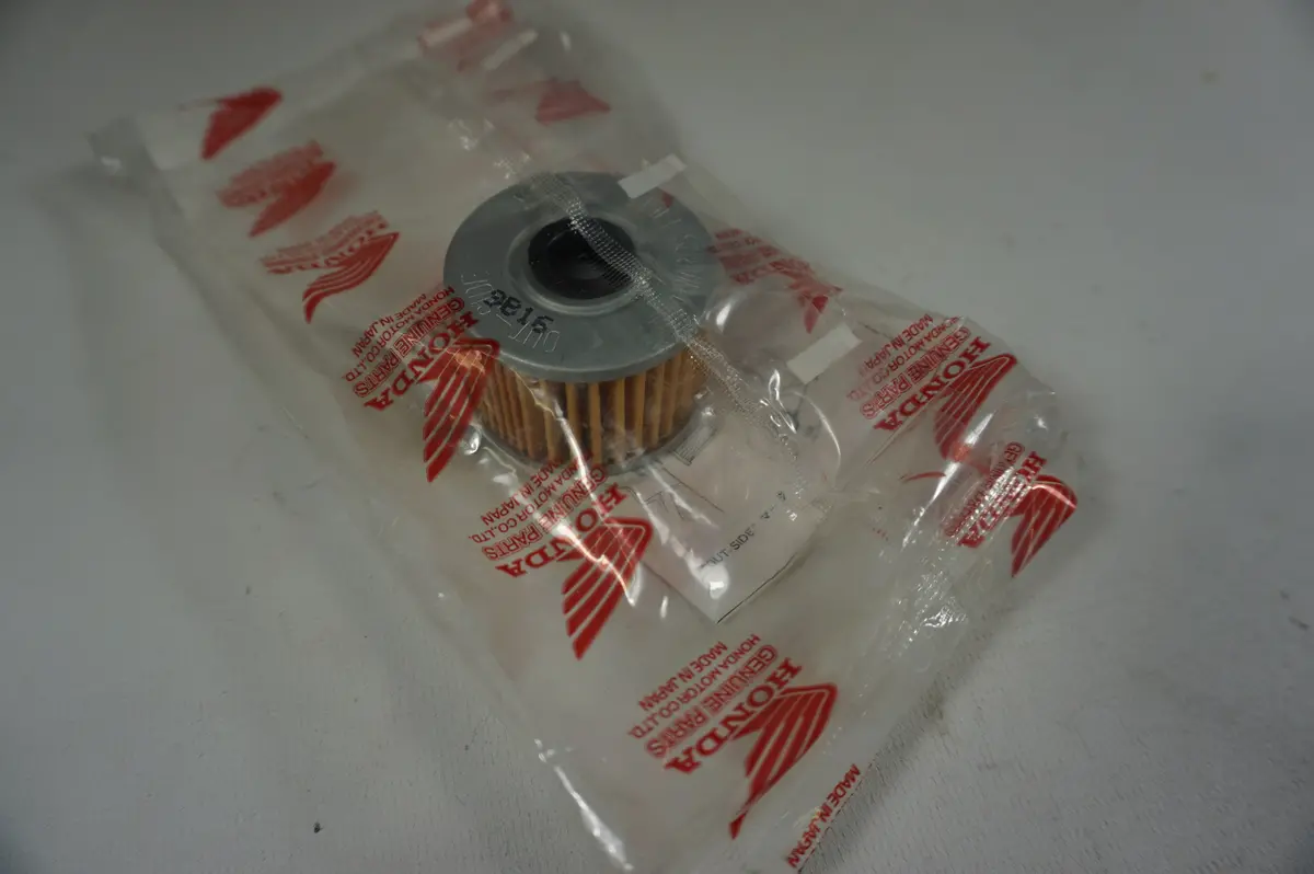 Honda 15410-Kf0-315 Filter 1