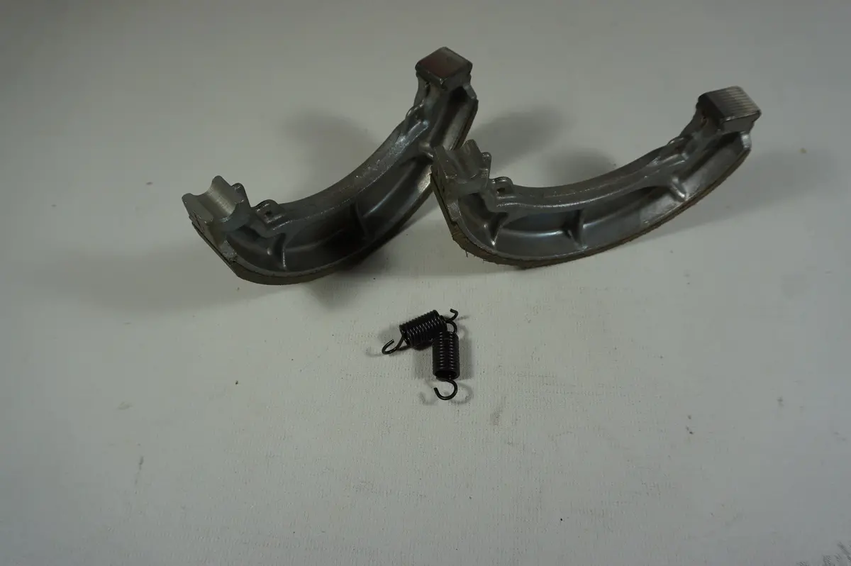 Honda 06430-362-000 Br Shoe Set 1