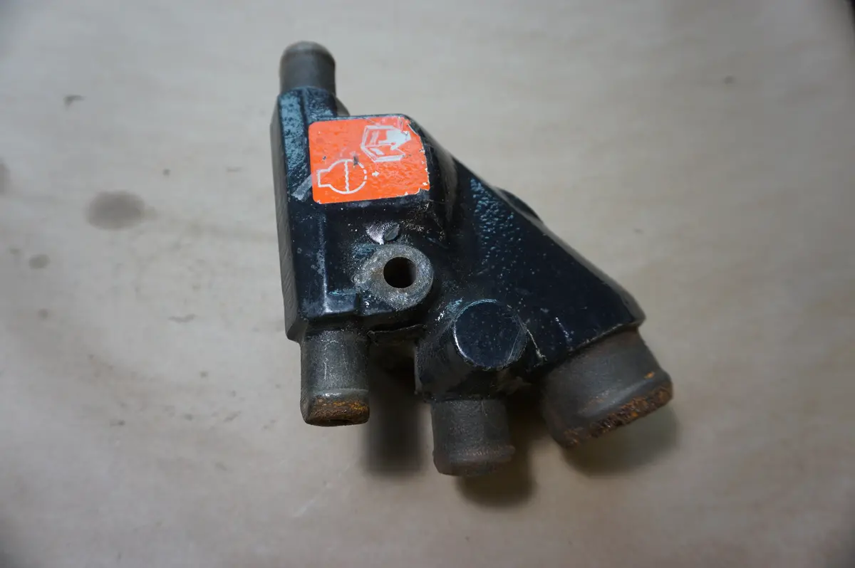 Omc 3850360 Housing 910179 985880 (Used Item Please Read Details Below) 1