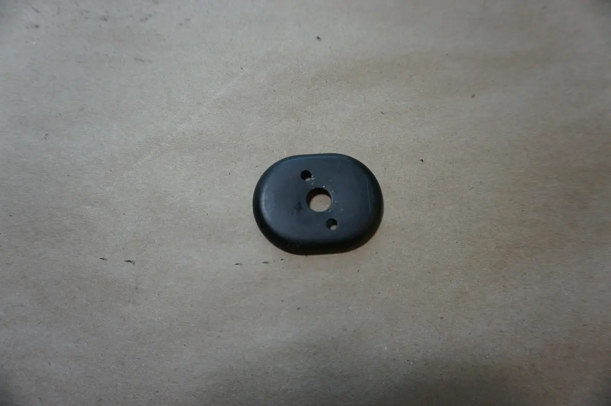 Omc 913245 Retainer (Used Item Please Read Details Below) 1