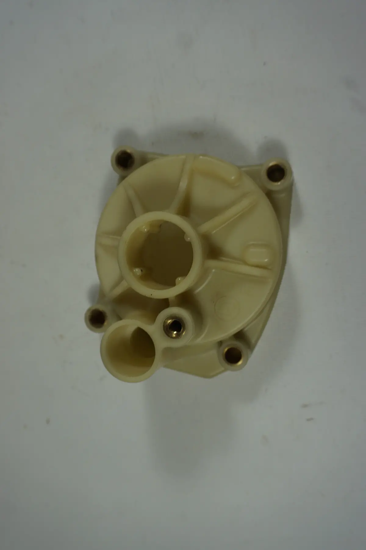 Omc 391049 Housing 1