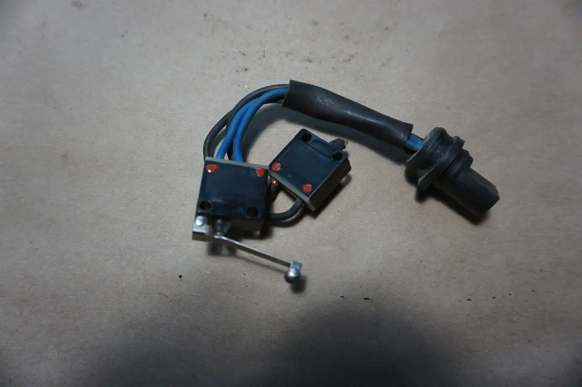 Mercury Marine Quicksilver 984051 Assist Switch (Used Item Please Read Details Below) 1