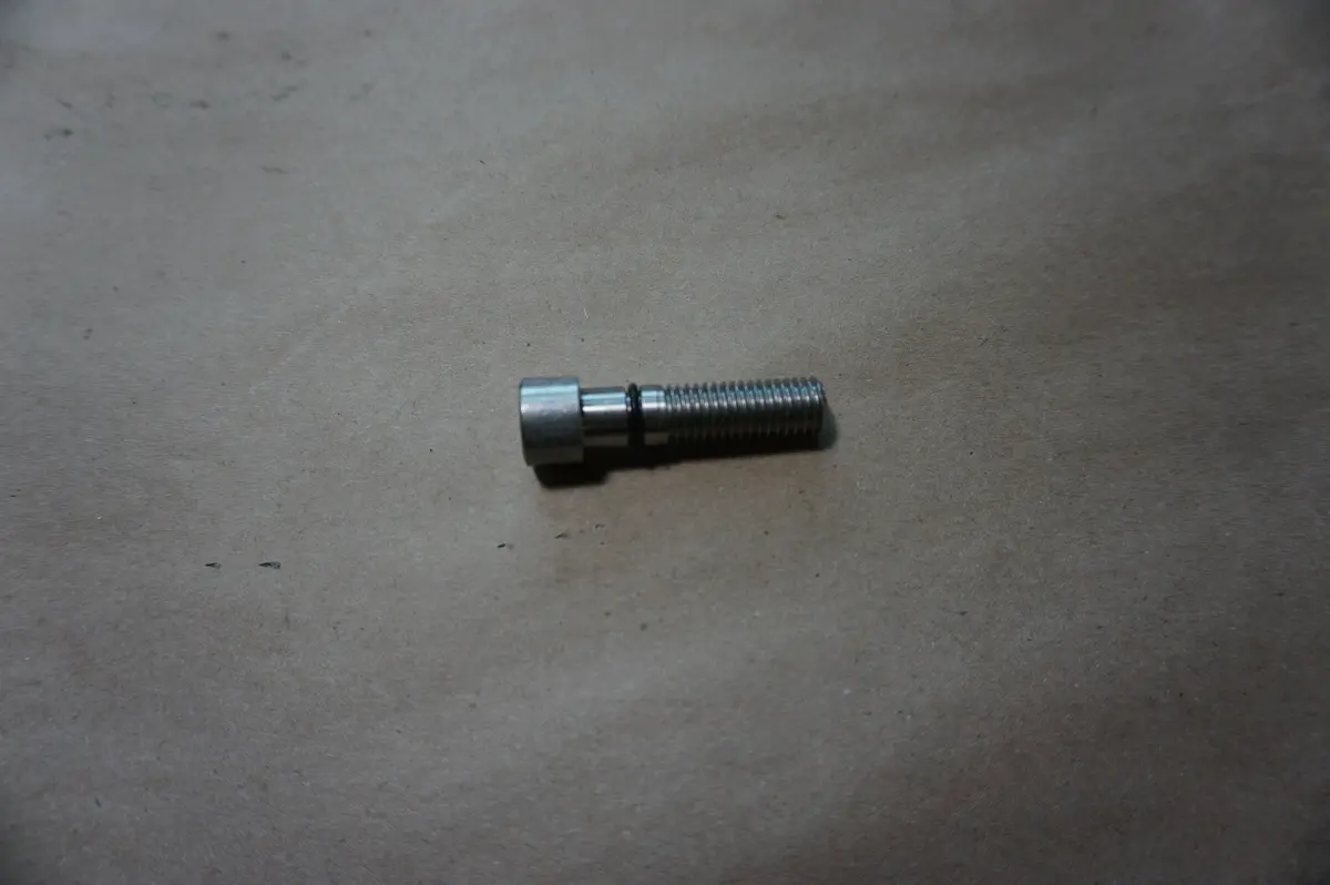 Omc 3851329 Drain Plug (Used Item Please Read Details Below) 1