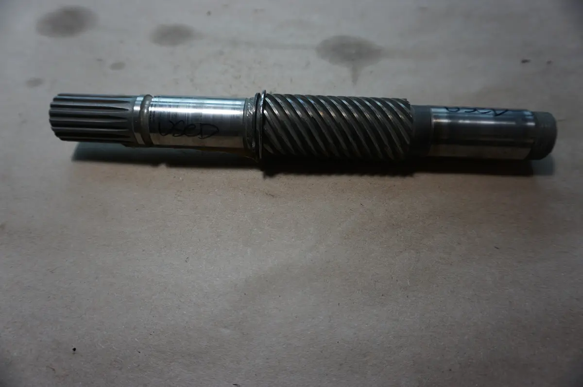 Omc 897385 Shaft (Used Item Please Read Details Below) 1