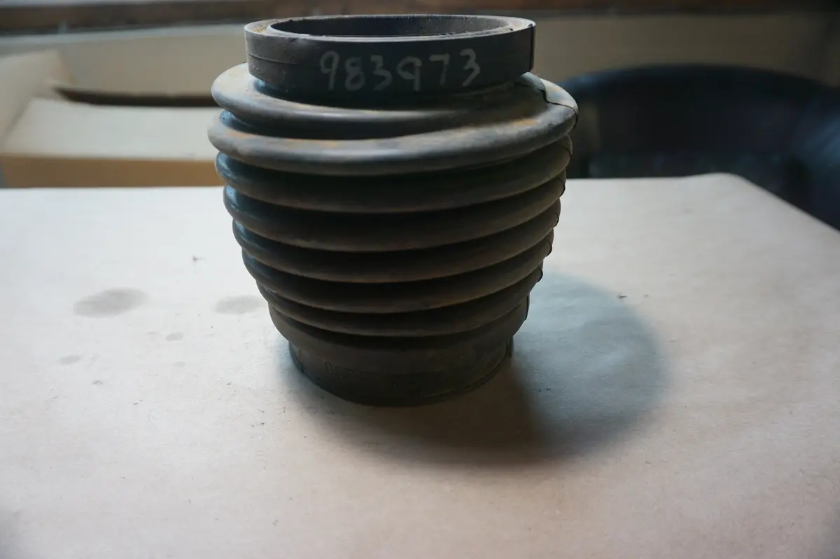 Omc 983973 Bellow 18-2765 (Used Item Please Read Details Below) 1