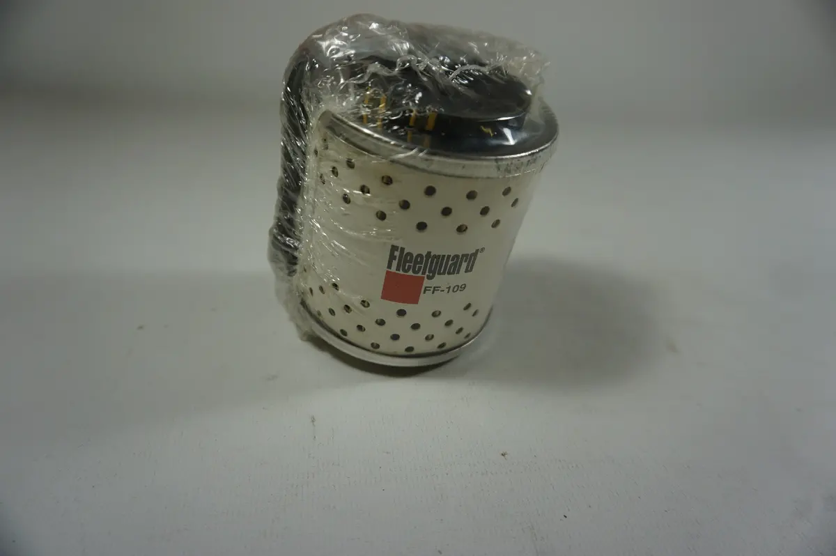 Fleetguard Ff-109 Fuel Filter 1