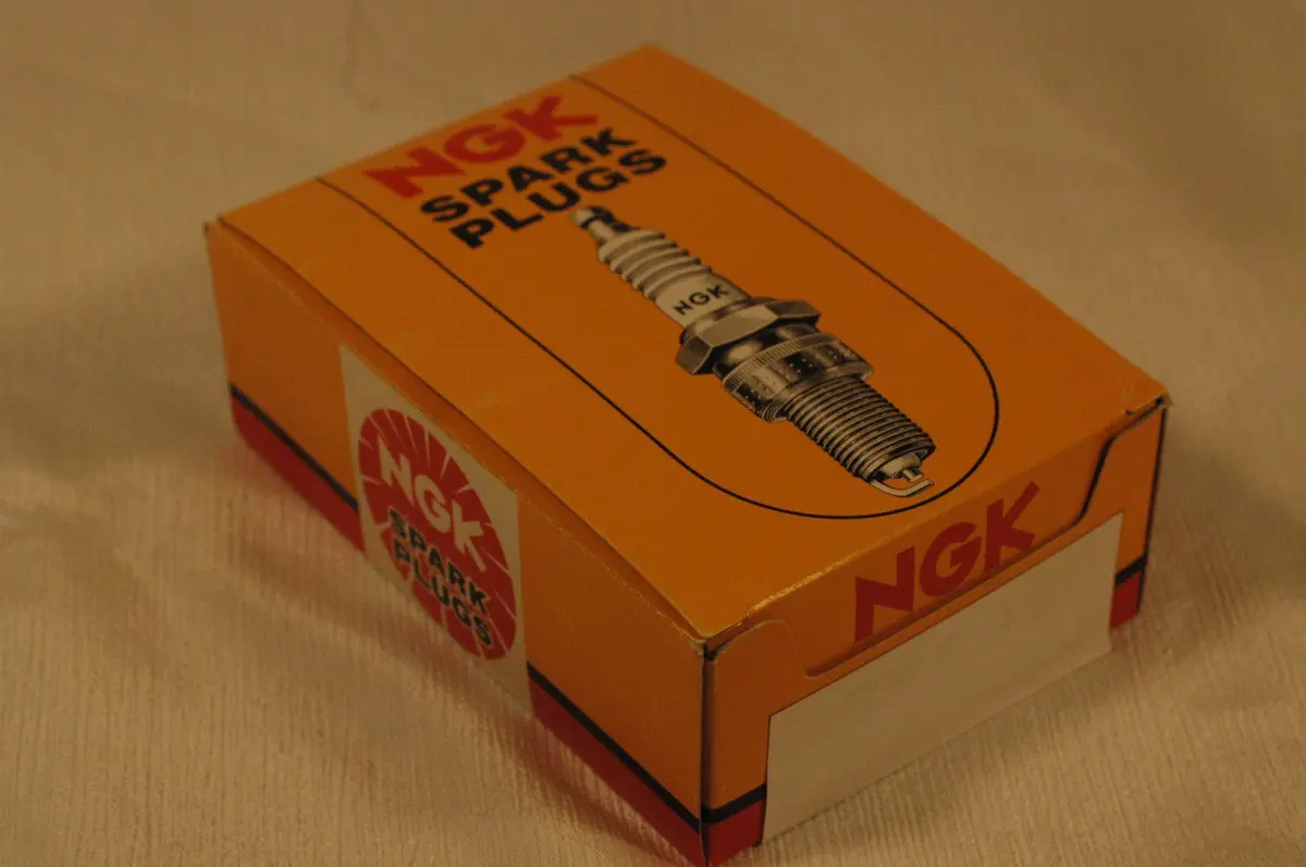 Ngk B6s Spark Plugs (Quantity 10) Stock #3510 1