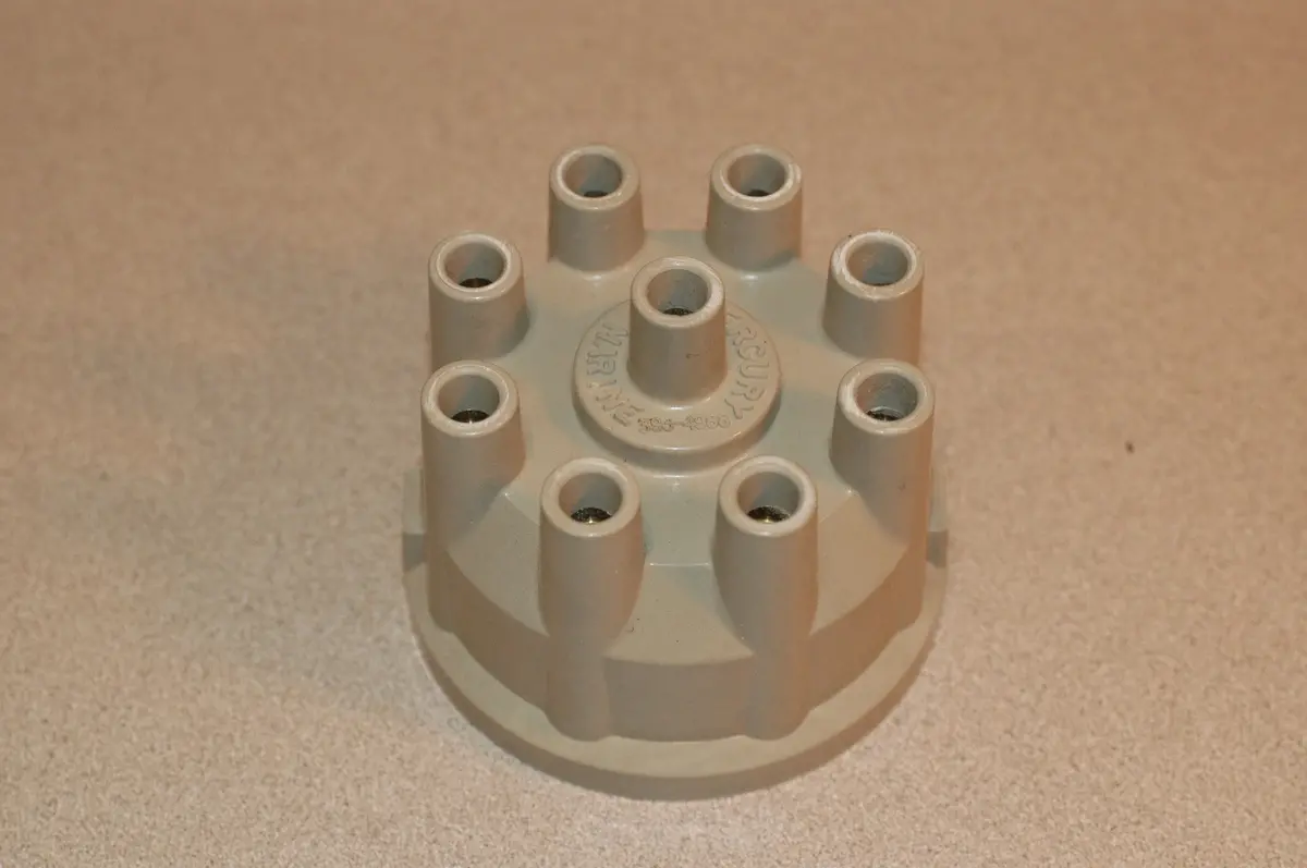 Mercury Marine Quicksilver Mercruiser Distributor Cap Quicksilver 393-4988 1
