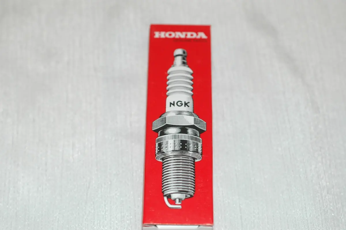 Honda Spark Plug 98079-59644 B9ev 1