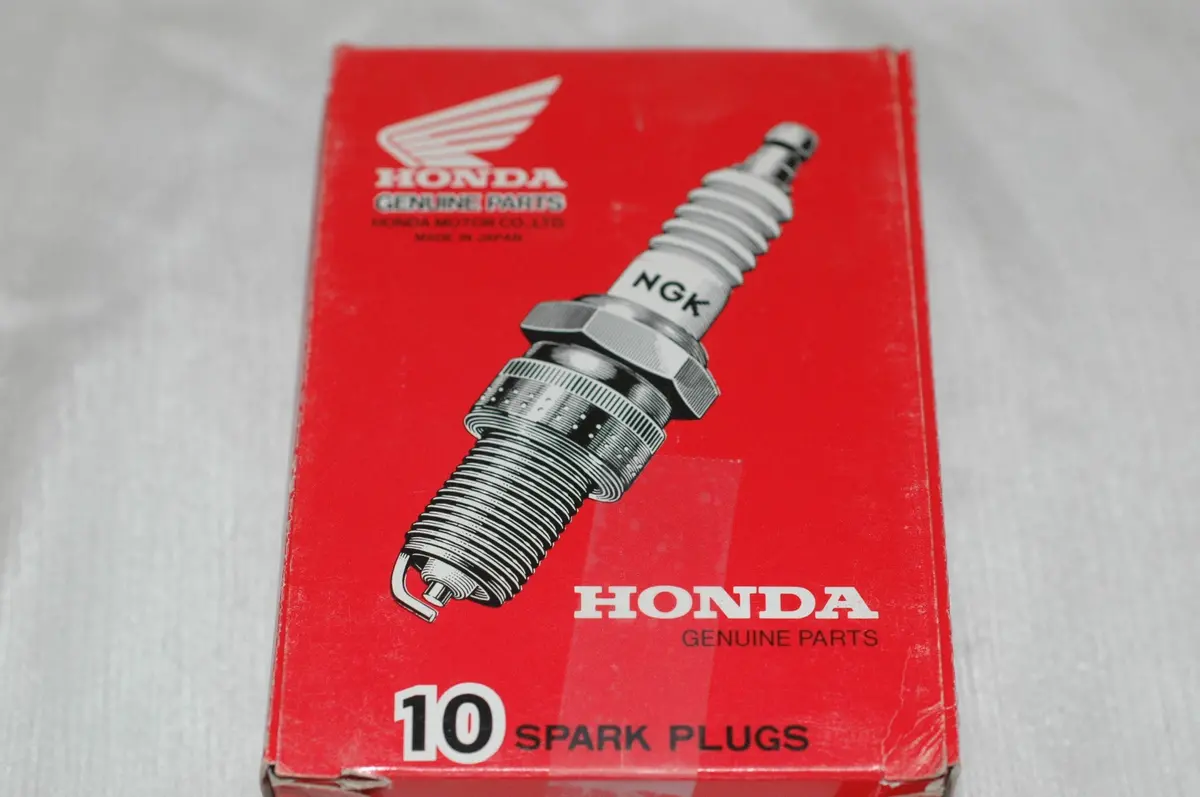 Honda Box Of 10 Spark Plugs 98076-56710 B6hs 1