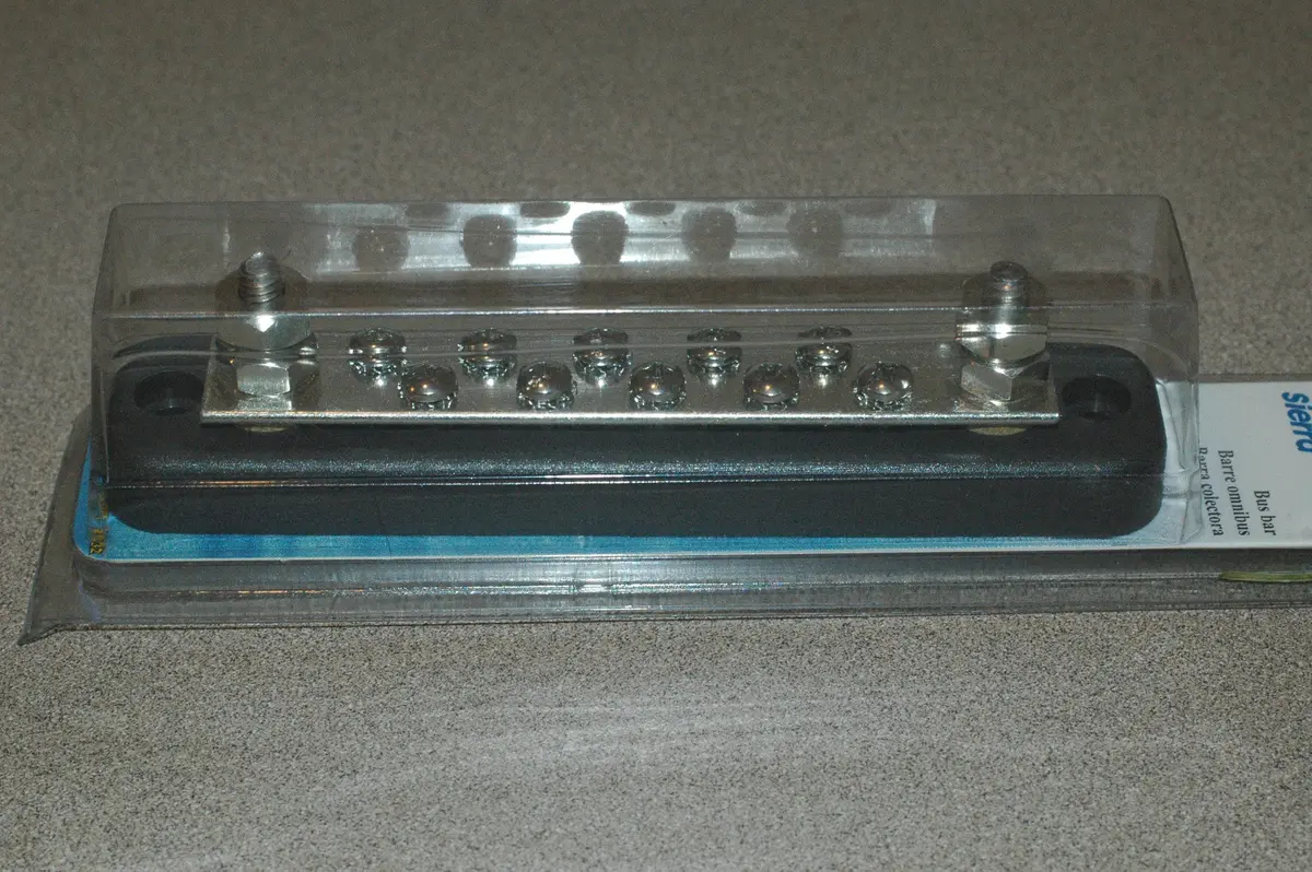 Sierra Fs46200 150 Amp 10 Gang Bus Bar 1