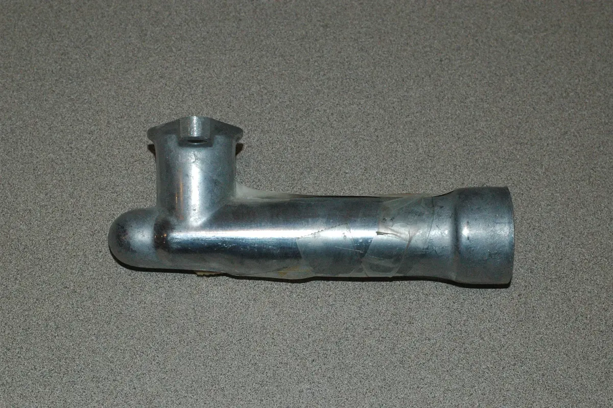 Honda 11220-815-000 Oil Pipe 1