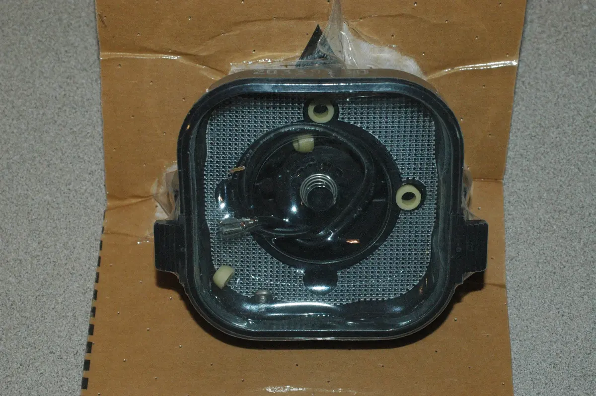 Flojet 20404-002 Upper Housing Repair Kit With 35 Psi Switch 1