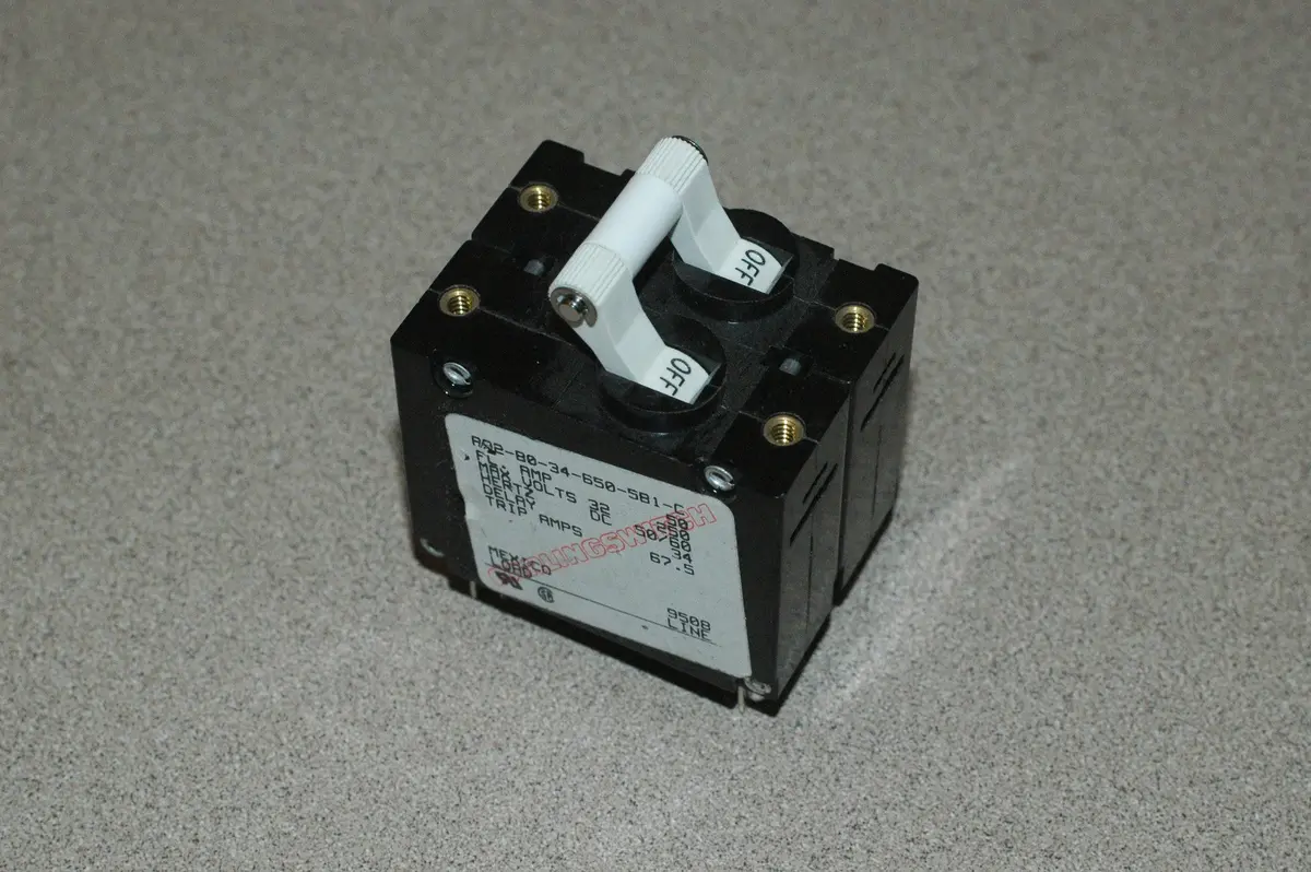 Carling Switch Aa2-B0-34-650-5B1-C Double Breaker 50 Amp 2 Pole 1