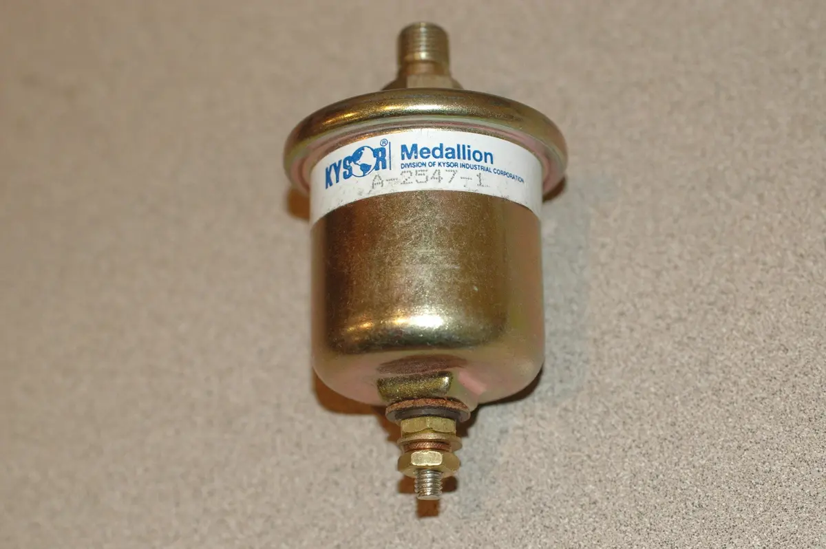 Kysor Medallion A-2547-1 Oil Pressure 02505-00 Sender Op24301, 11-Op24301, 850362 1