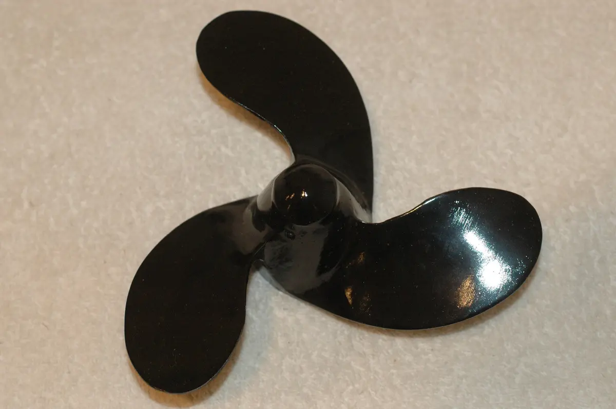 Suzuki 58111-98402-19 Propeller For 2Hp 1983-1997 3X188x135 1