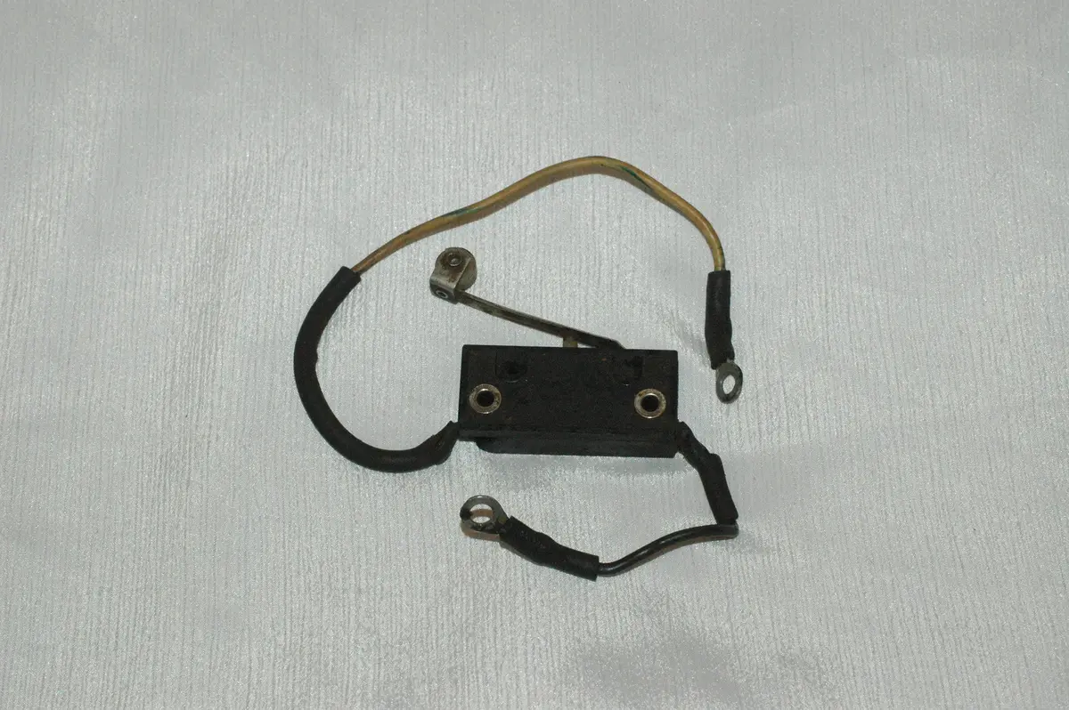 Mercury Marine Quicksilver 39670A28 Mercruiser Shift Interrupter  Neutral Safety Switch (Used See Description) 1