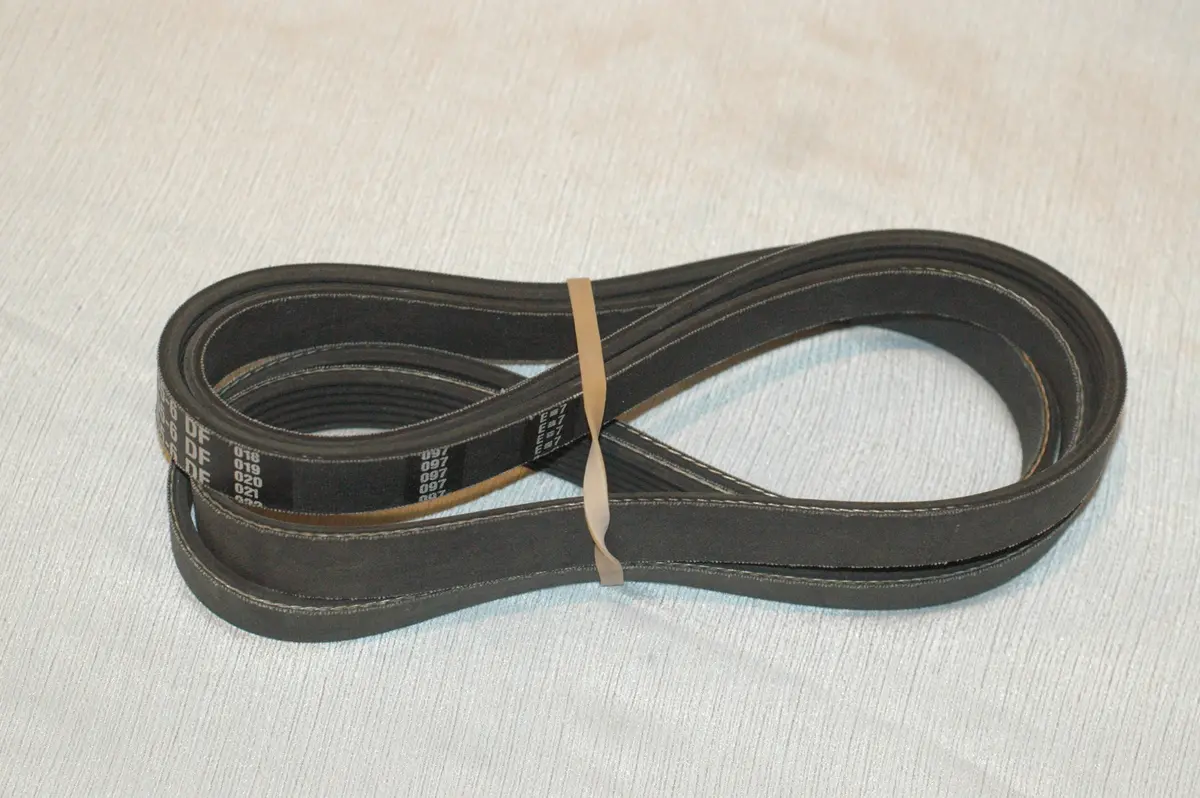 Mercury Marine Quicksilver Mercruiser Serpentine Belt 57-807755-6 1