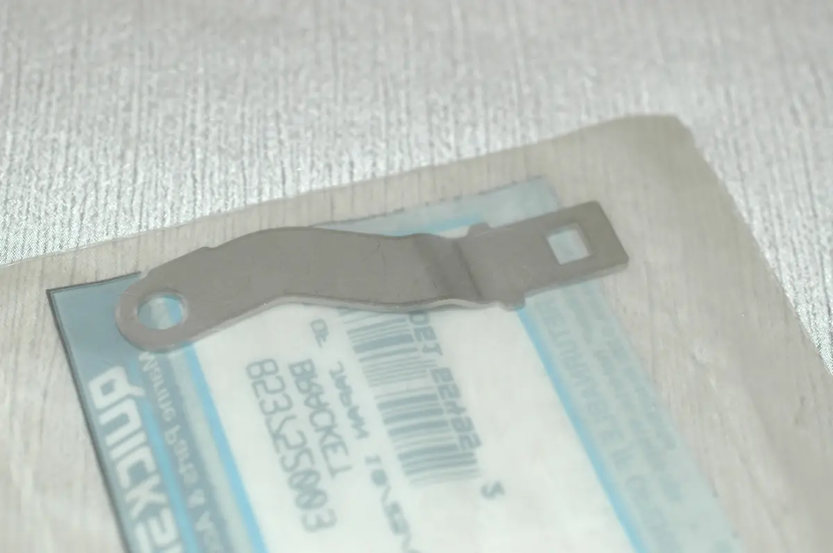 Mercury Marine Quicksilver 853752003 Bracket 1