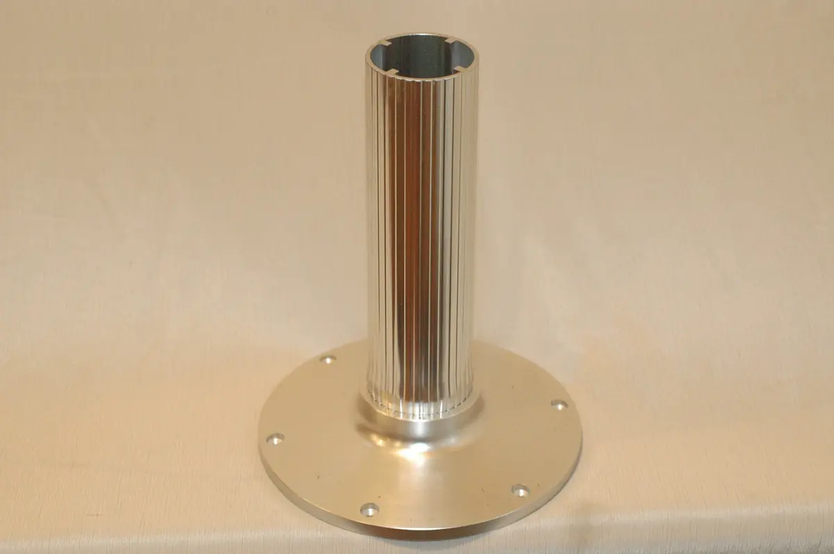 Garelick 75530 12"High Ribber Fixed Post With Round Base 1