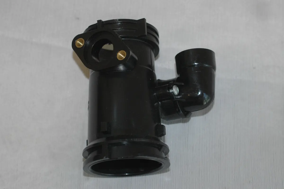 Volvo Penta 831909 Water Strainer Housing 1