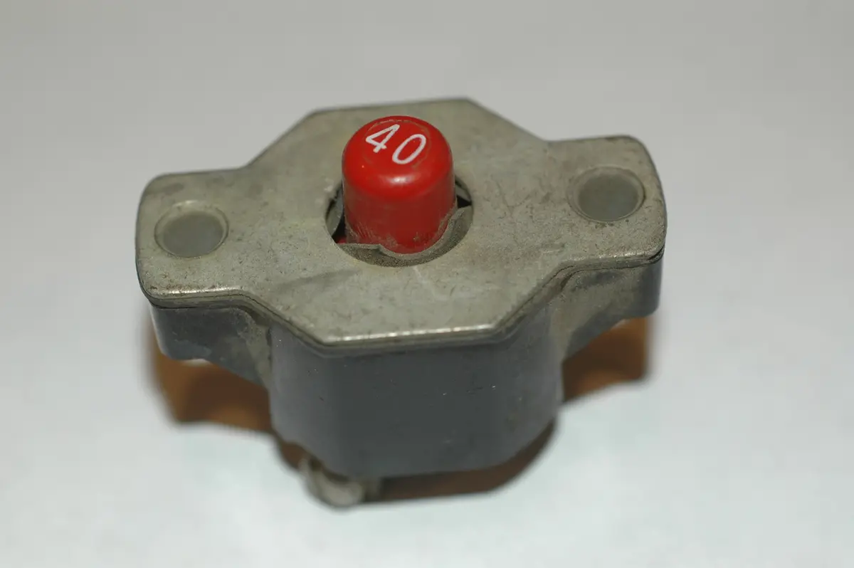 Klixon 7851-18-40 40 Amp Breaker Cdm-40-0508 (Note: Old Stock See Description) 1