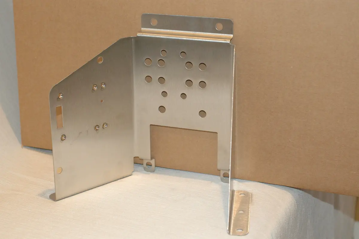 New Design Stainless Trim Pump Bracket Mercury 862548A1 42419A1 Sierra 18-6750 1