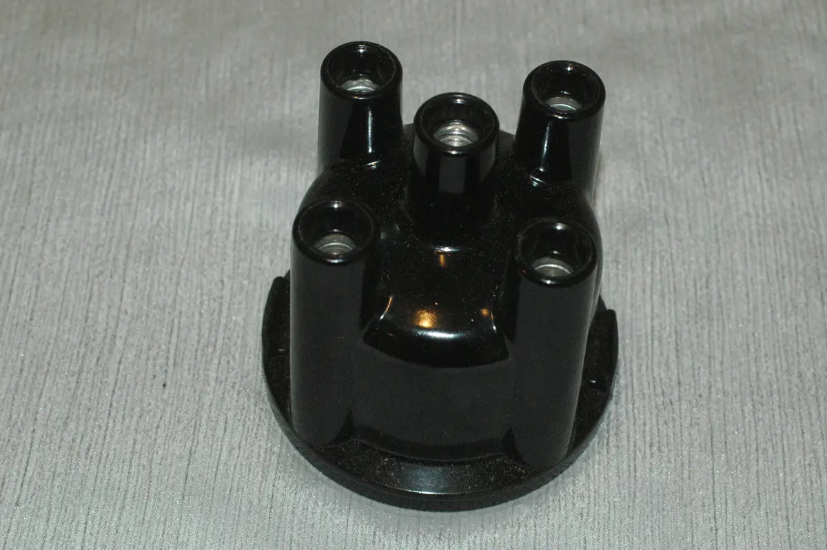 Gb-423 Volvo Distributor Cap Sierra 18-5356 243797 1
