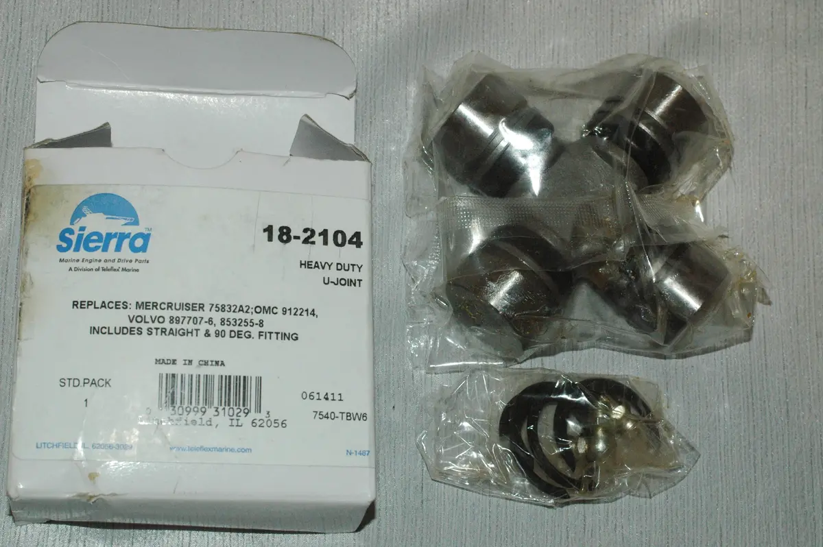 Sierra 18-2104 Heavy Duty U-Joint Omc 912214 Merc 75832A2 Volvo 897707, 853255 1