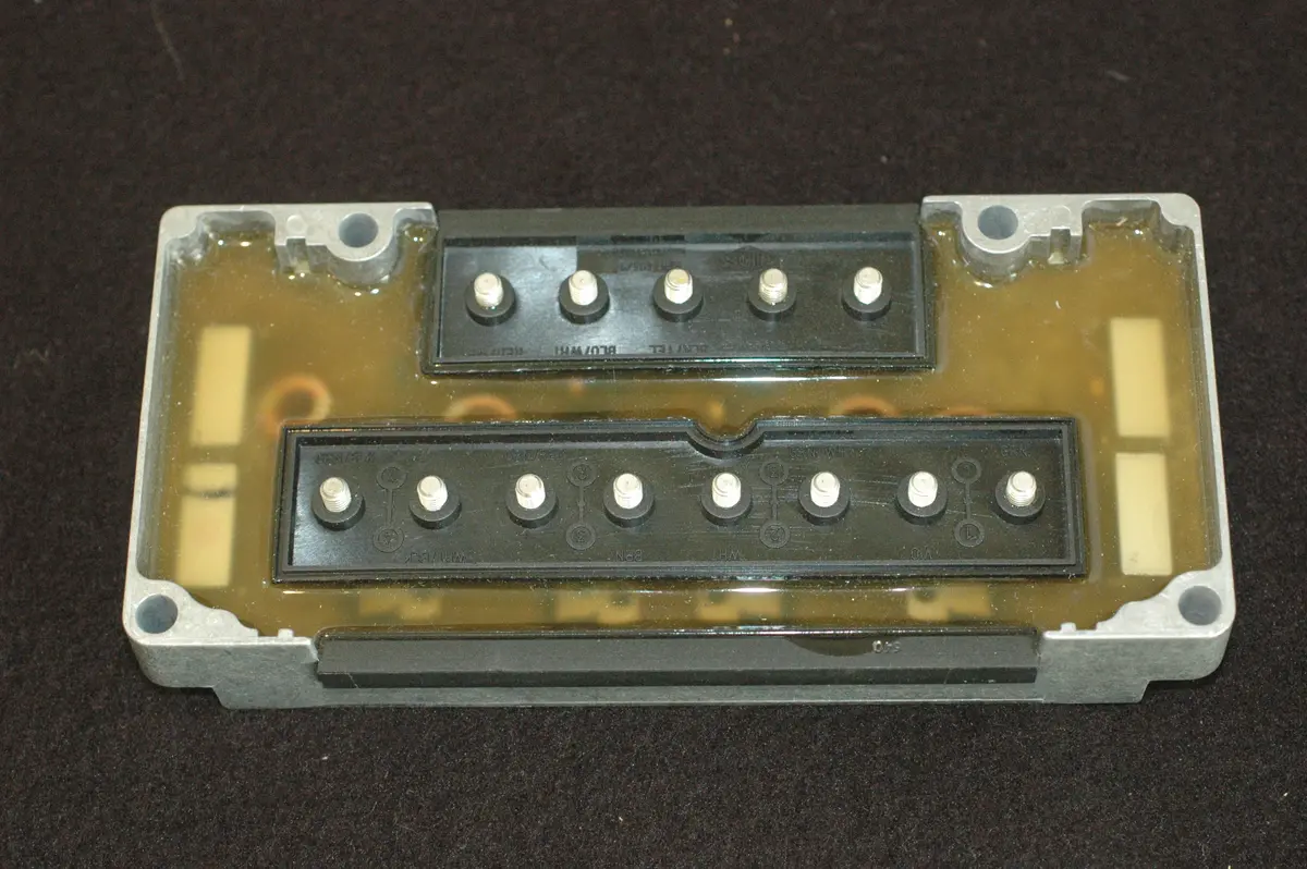 Sierra 18-5881 Switch Box Mercury 332-5772A7 Prufrex 493/1 1