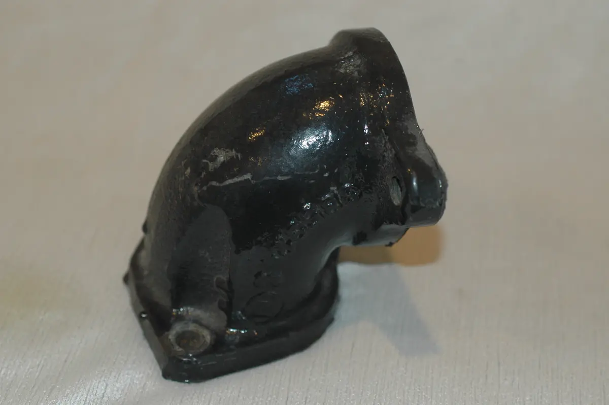 Omc 3853245 Adaptor Elbow Housing (Used Item Please Read Details Below) 1