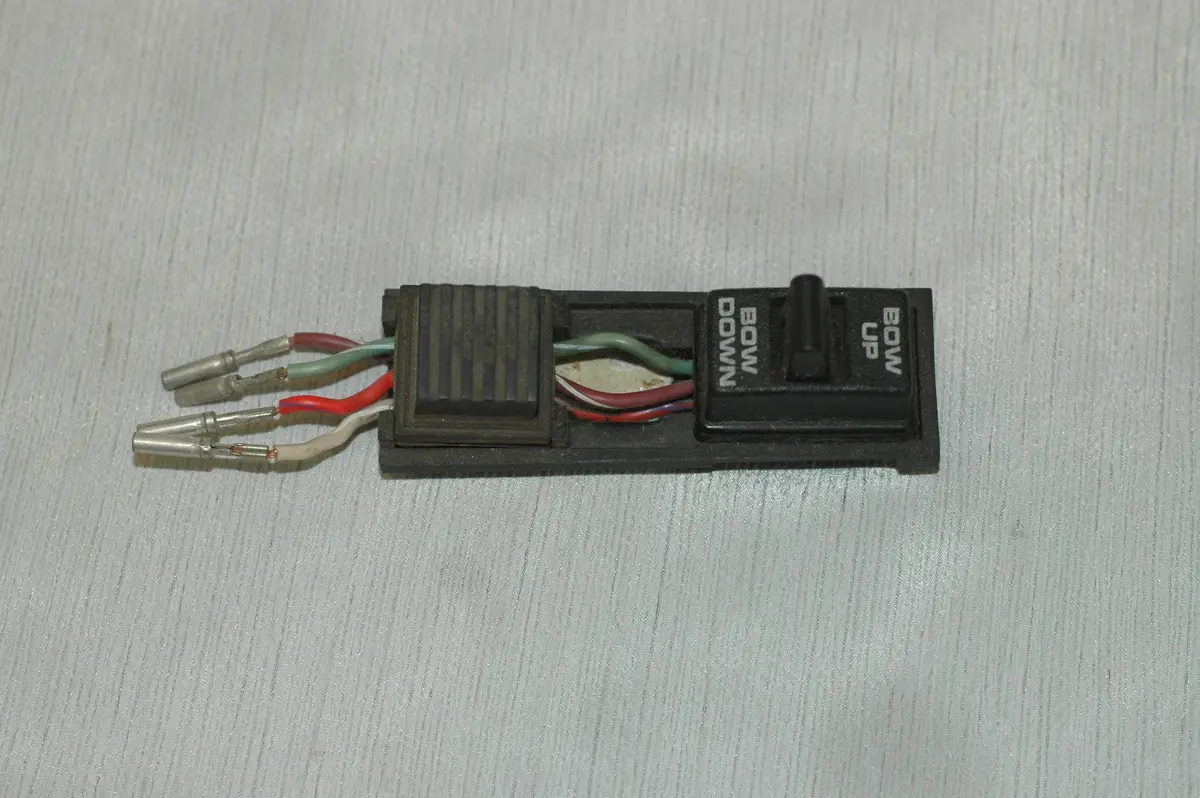 Mercury Marine Quicksilver 87-88790A3 Trim Switch 1